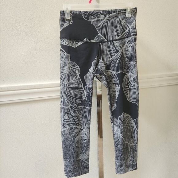 The north Face leggings size M - Picture 2 of 13